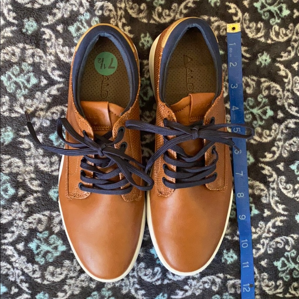 Aldo man sneaker Brown size 7 1/2